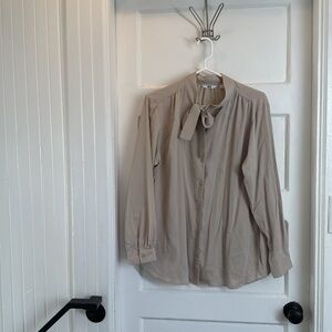 Uniqlo Beige Button-Up Blouse with Tie, Large